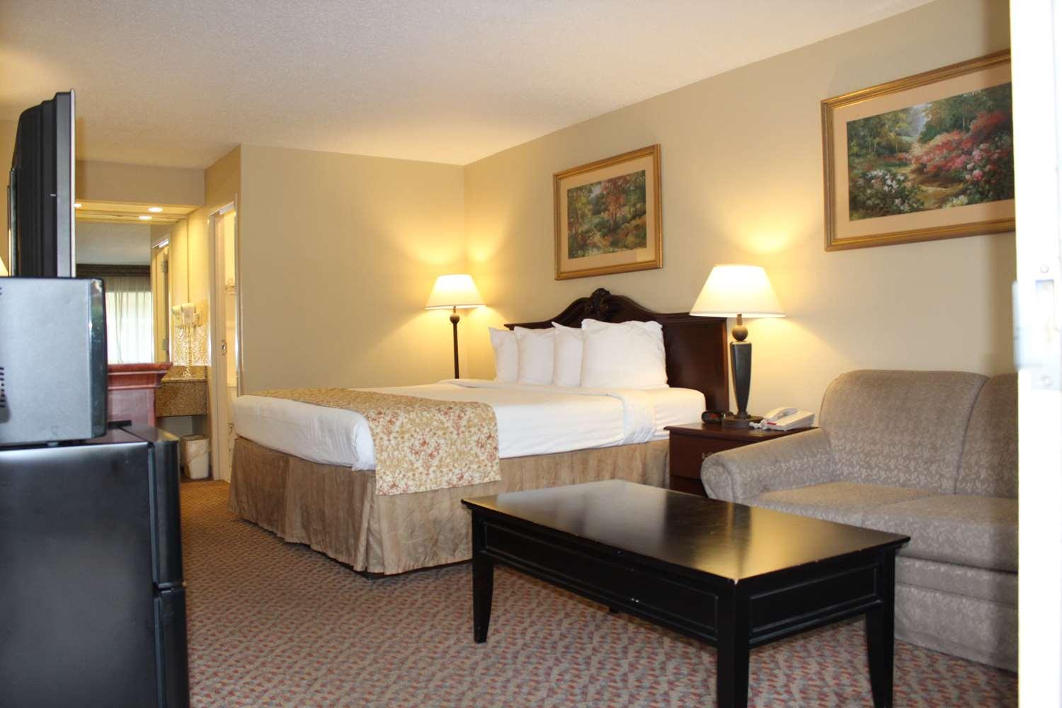 Surestay Plus Hotel By Best Western Southern Pines Pinehurst Eksteriør billede
