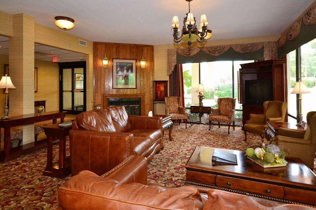 Surestay Plus Hotel By Best Western Southern Pines Pinehurst Eksteriør billede