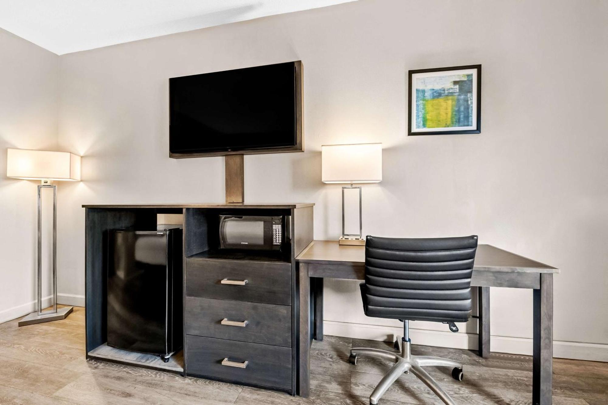 Surestay Plus Hotel By Best Western Southern Pines Pinehurst Eksteriør billede