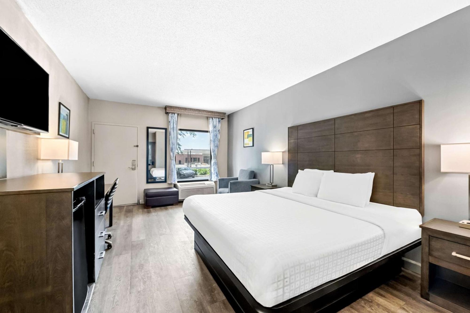 Surestay Plus Hotel By Best Western Southern Pines Pinehurst Eksteriør billede