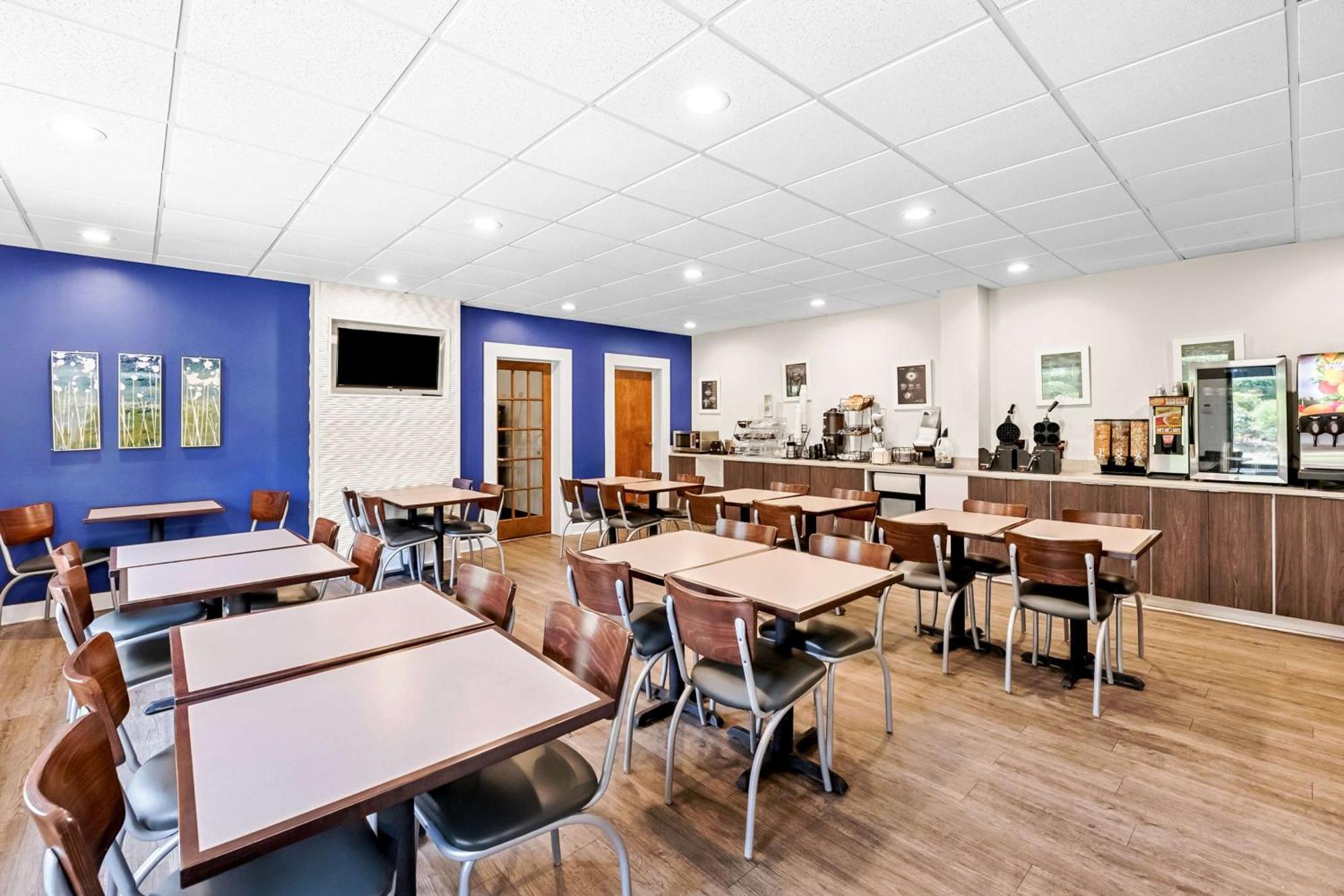 Surestay Plus Hotel By Best Western Southern Pines Pinehurst Eksteriør billede