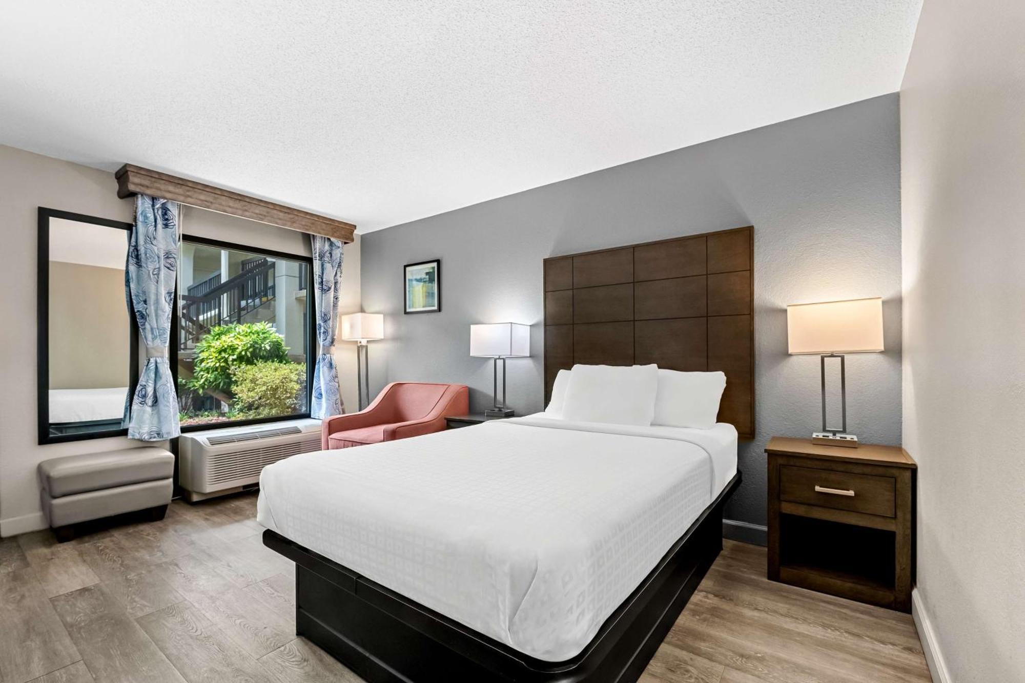 Surestay Plus Hotel By Best Western Southern Pines Pinehurst Eksteriør billede