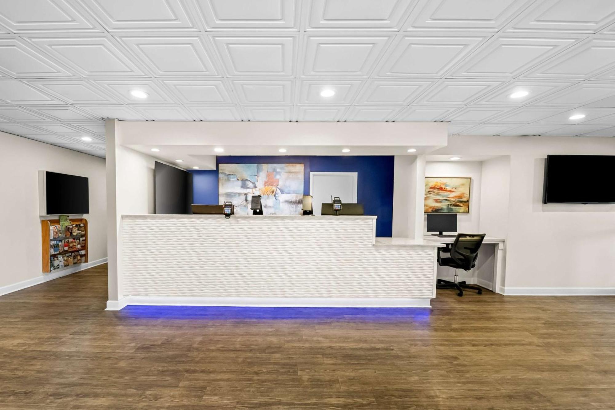Surestay Plus Hotel By Best Western Southern Pines Pinehurst Eksteriør billede
