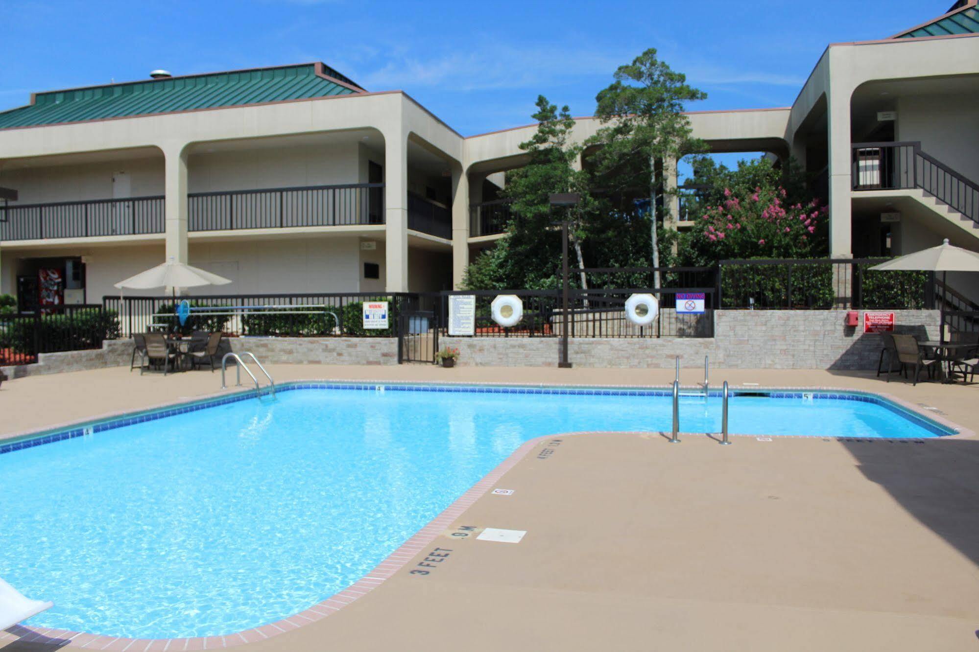 Surestay Plus Hotel By Best Western Southern Pines Pinehurst Eksteriør billede