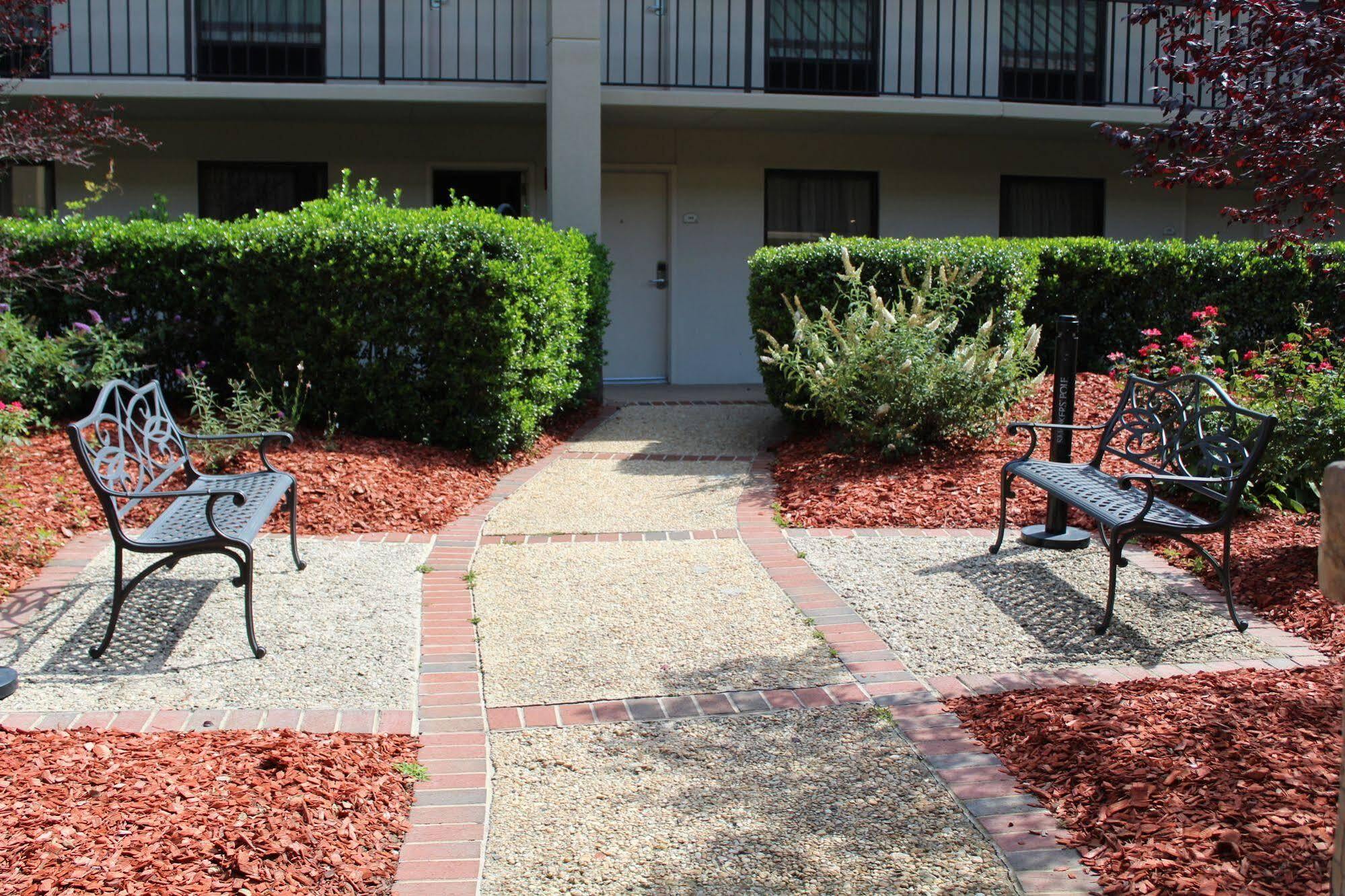 Surestay Plus Hotel By Best Western Southern Pines Pinehurst Eksteriør billede